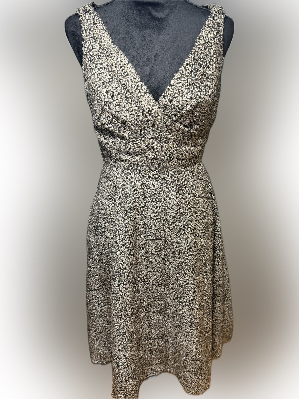 Tahari Black and White Textured Floral Midi Dress Size 6